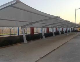 膜结构停车棚安装案例